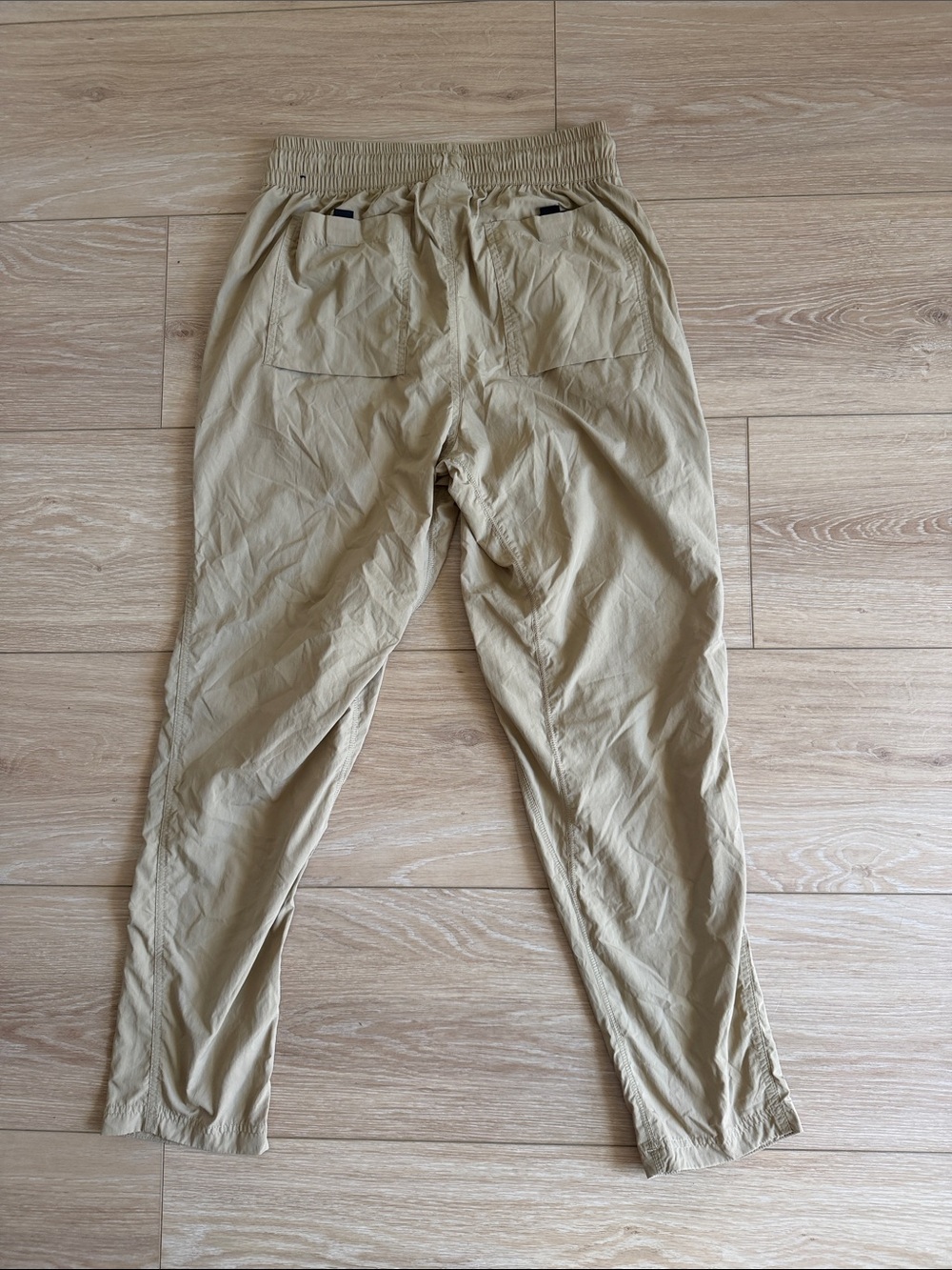 Nike Men’s Khaki Joggers with White Logo - Picture 5 of 5